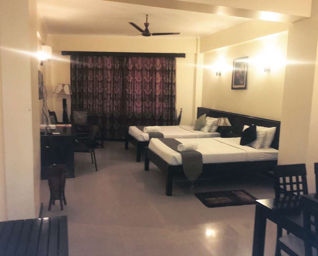 Hotel Sapphire Дар-ес-Салам Номер фото