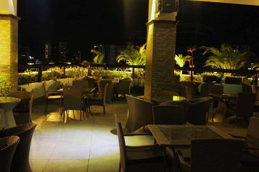 Hotel Sapphire Дар-ес-Салам Ресторан фото